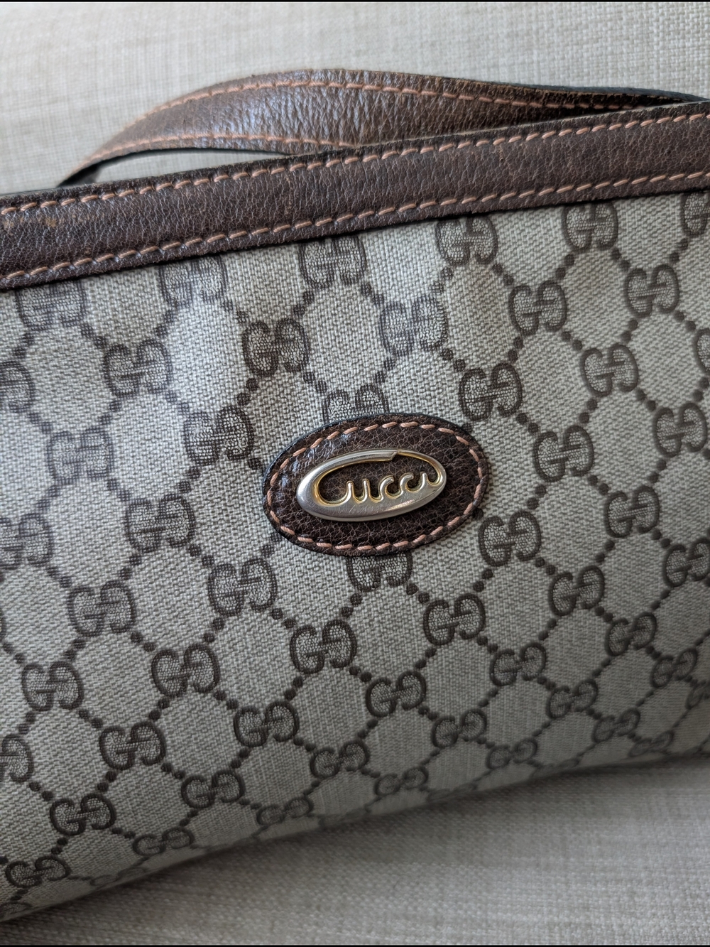 Gucci Beige GG Canvas Crossbody with Brown Leather Trim - Picture 2 of 9